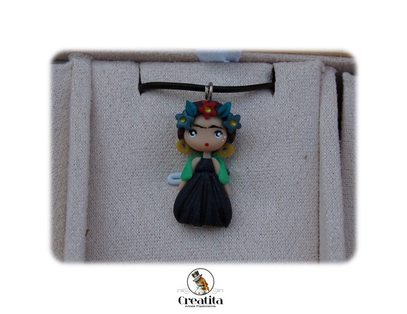 COLLIER FIGURINE CREATITA