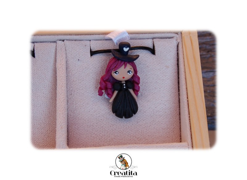 COLLIER FIGURINE CREATITA