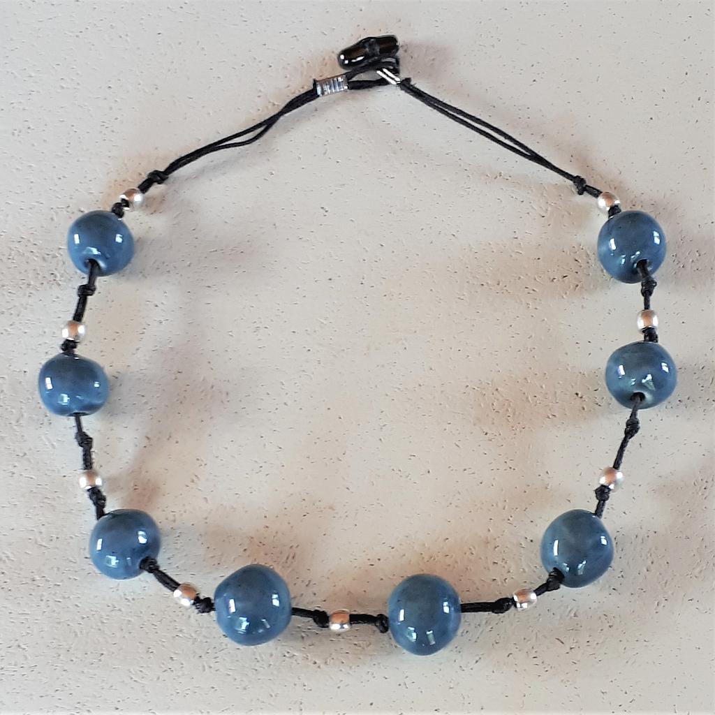 Collier court bleu jean