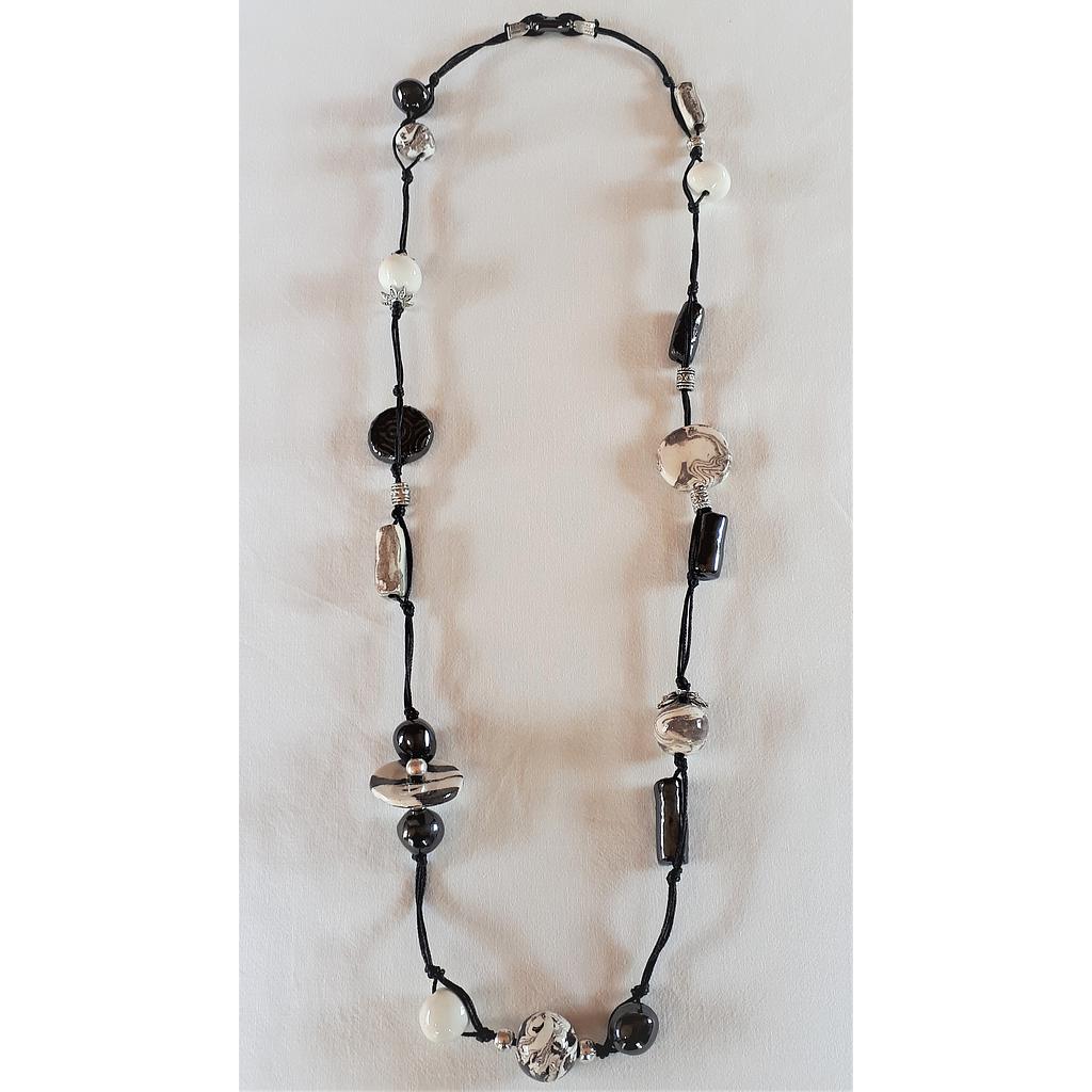 Collier Sautoir long blanc