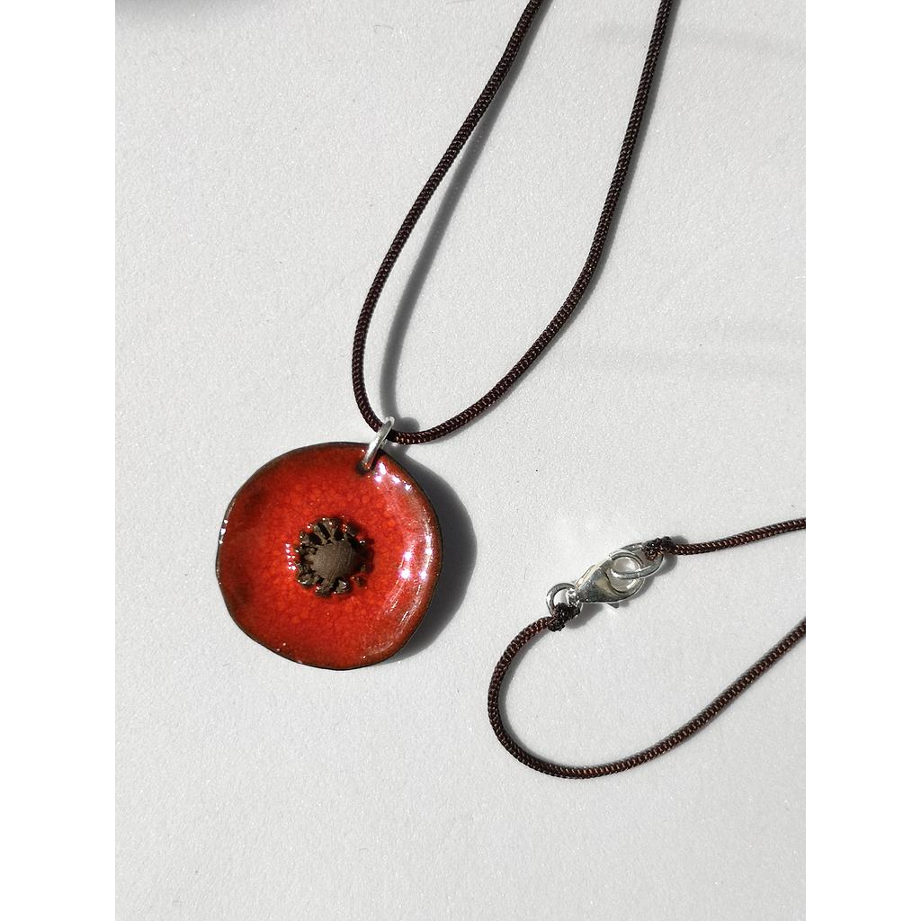 Collier Mini Coquelicot, sur fil de jade, (attache argent 925)