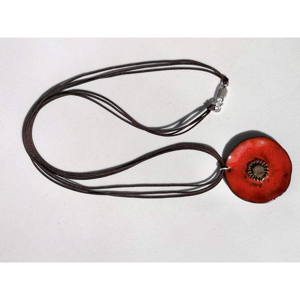 Collier Moyen Coquelicot, sur fil de jade, (attache argent 925)
